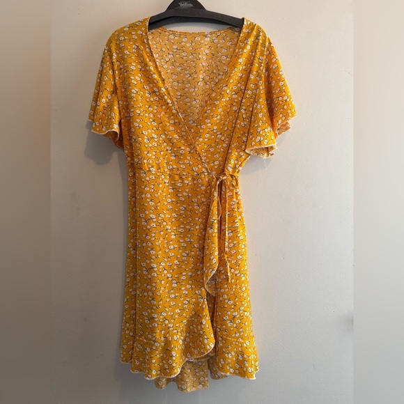 Yellow Floral Wrap Dress | Midi | Size XL - Picture 2 of 5